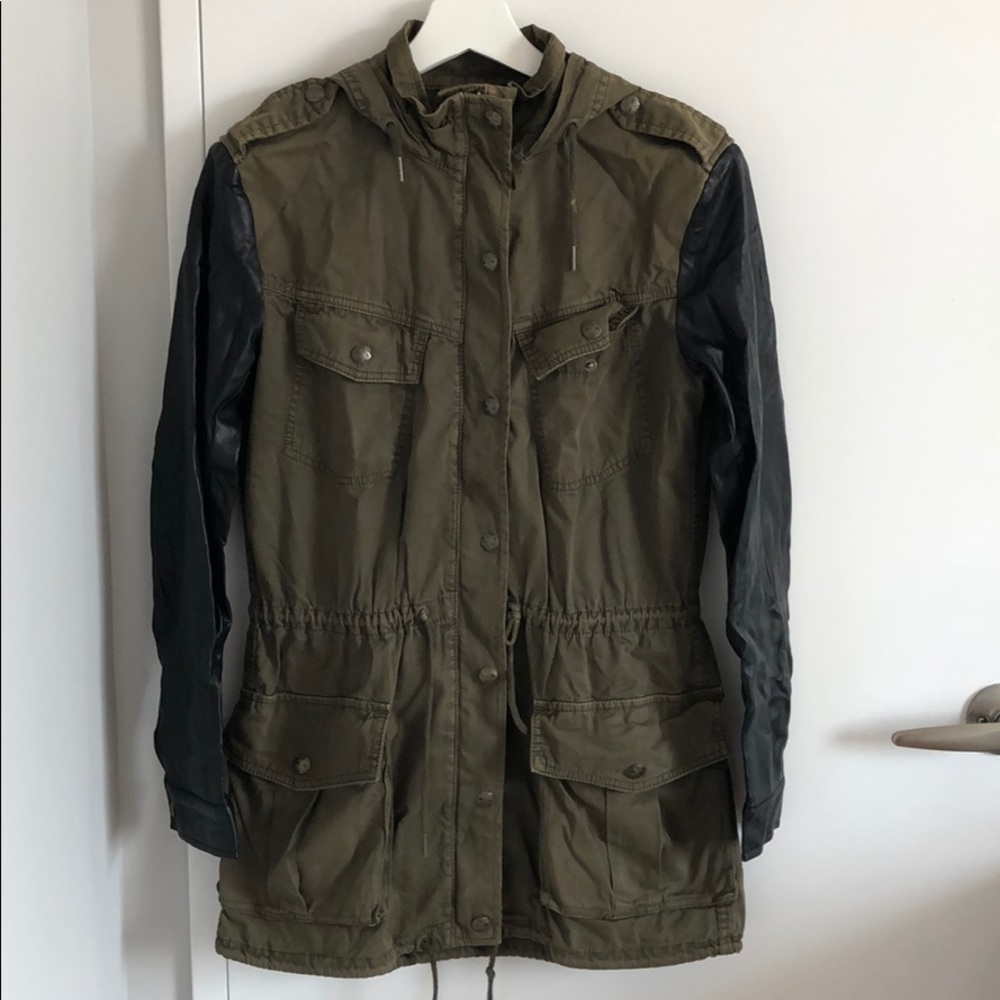 Aritzia Talula jacket XXS